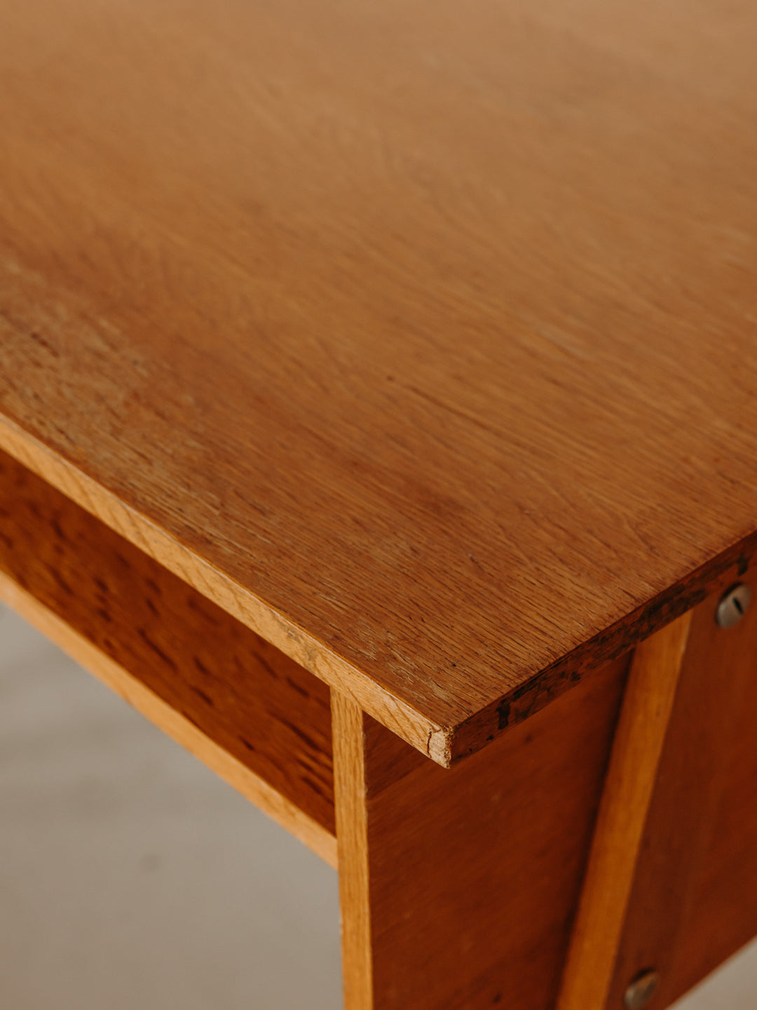 yvan-bureau-bois-570-6