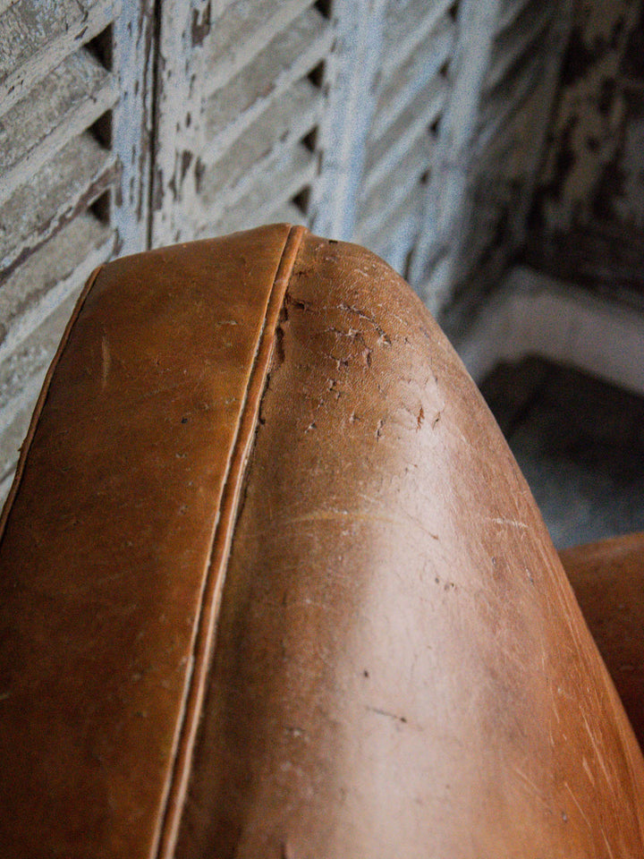 ernest-fauteuil-camel-590-11