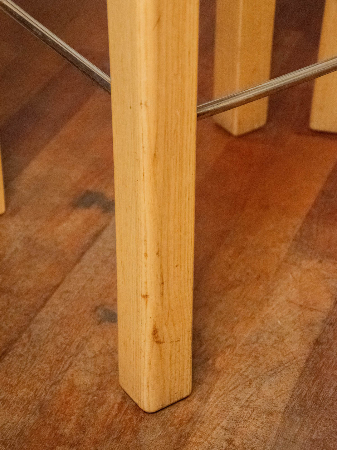 pierre-tabouret-bar-bois-25-12