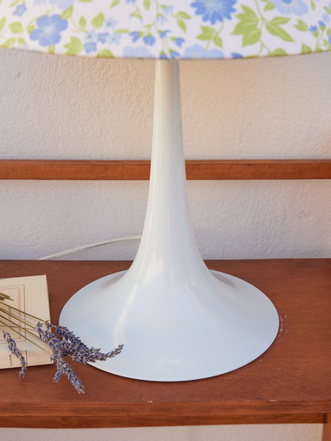 julia-lampe-a-poser-plastique-1033-5