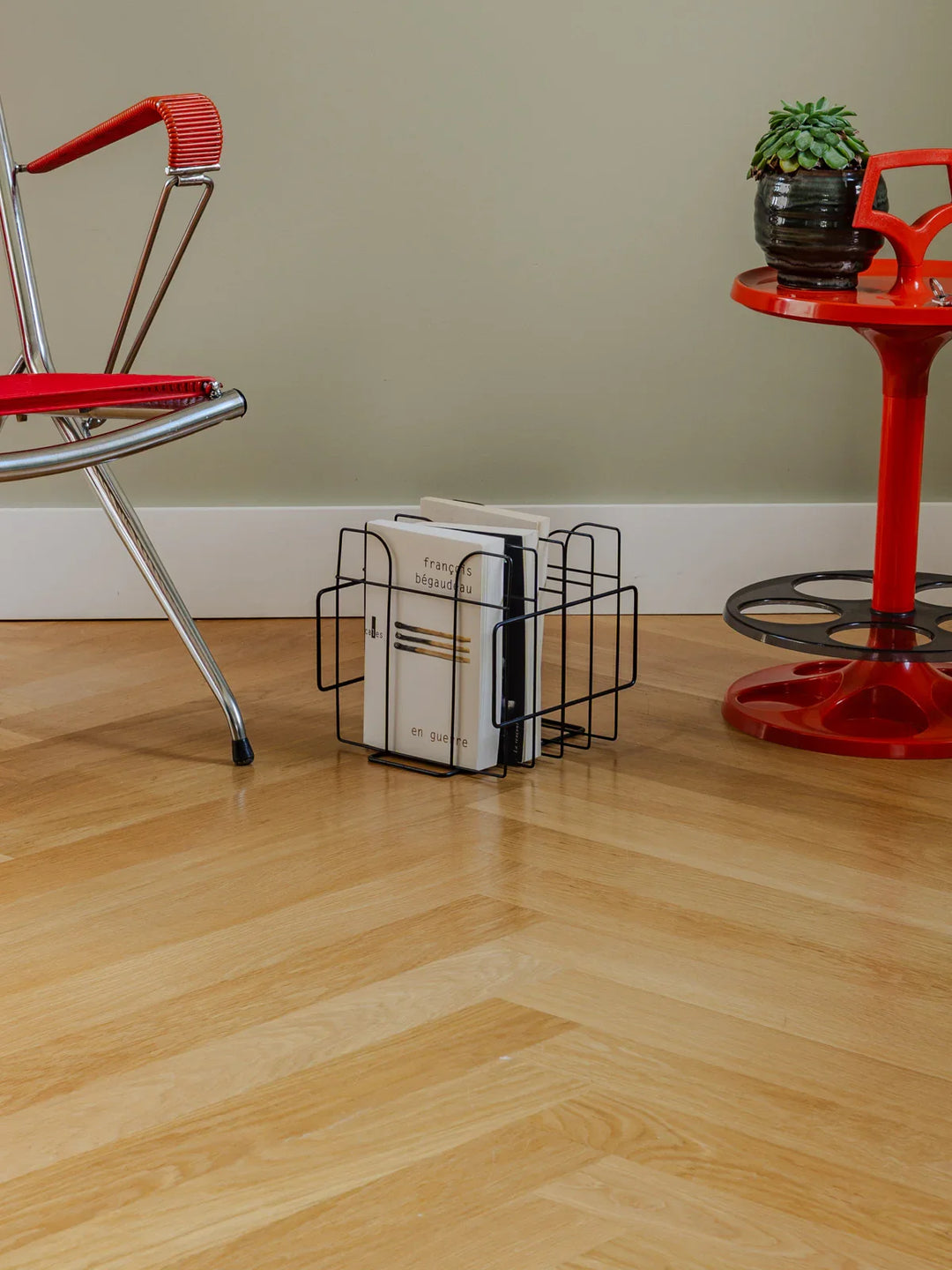 marius-porte-revue-metal-231-2