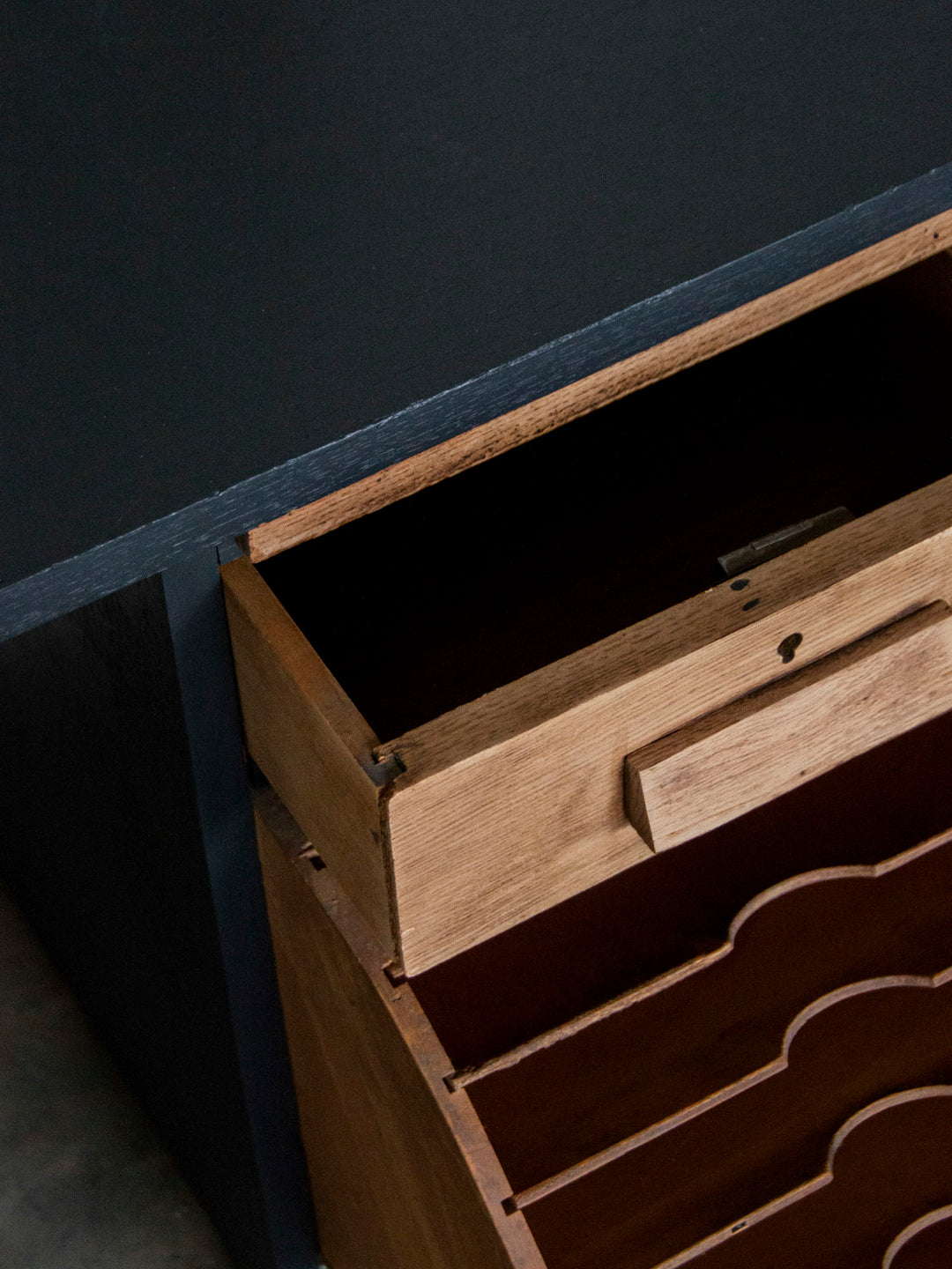 edouard-bureau-gris-492-7