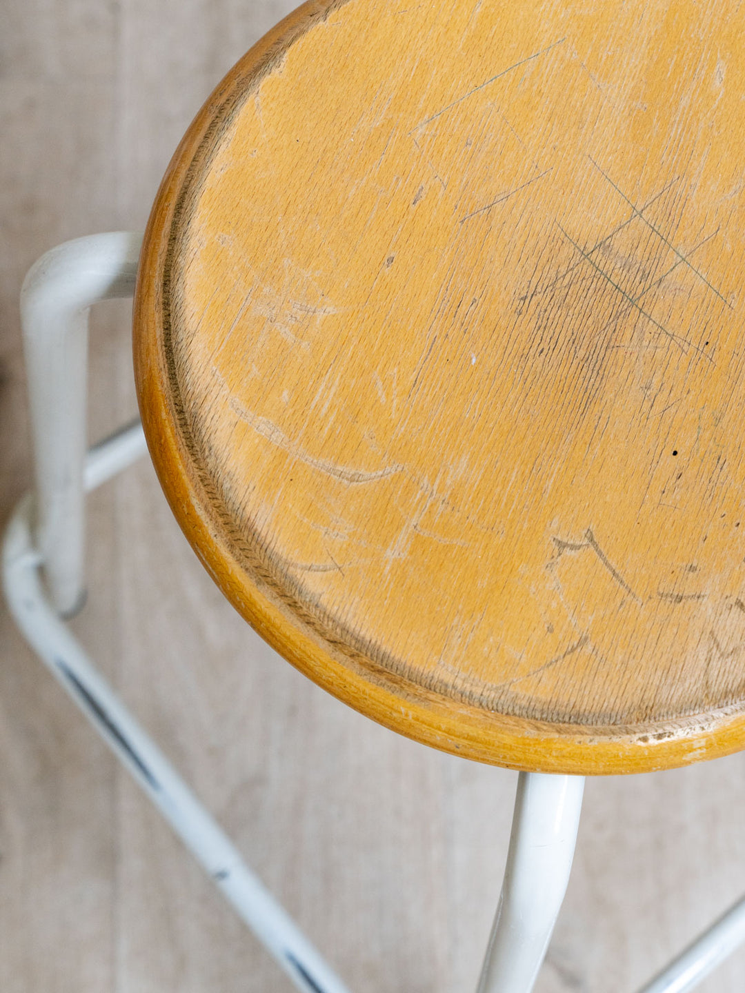 regis-tabouret-bois-1589-6