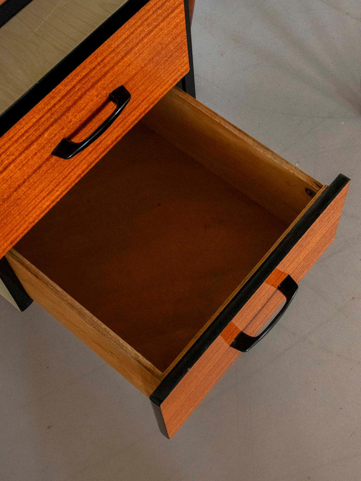 yvan-bureau-formica-522-10