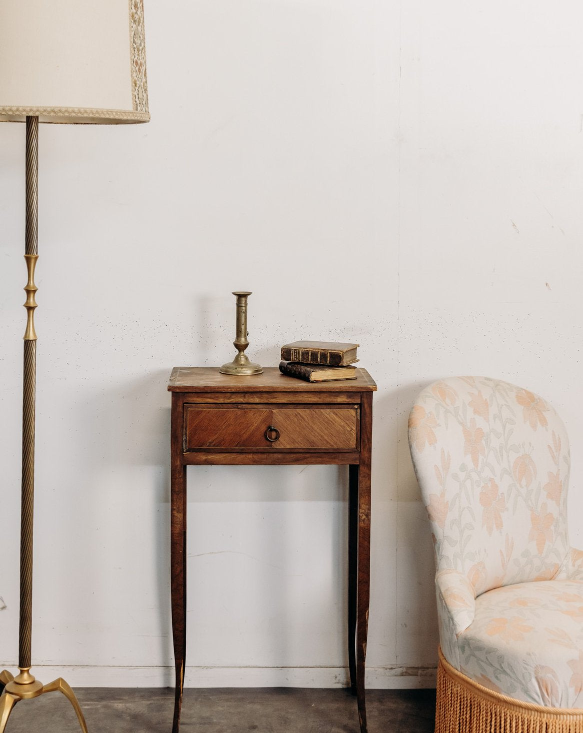 odile-table-chevet-placage-1552-1