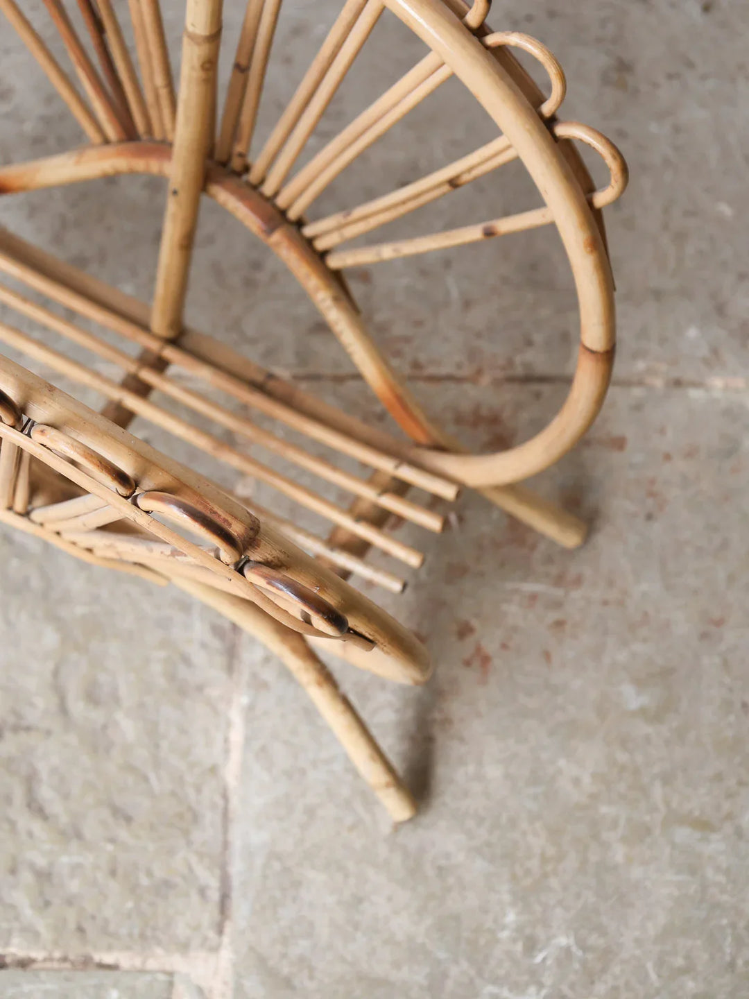 desire-porte-revue-rotin-153-3