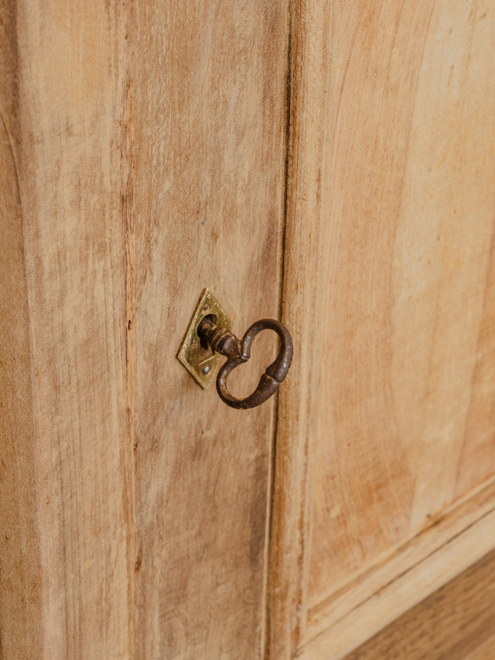 gilbert-buffet-noyer-530-10