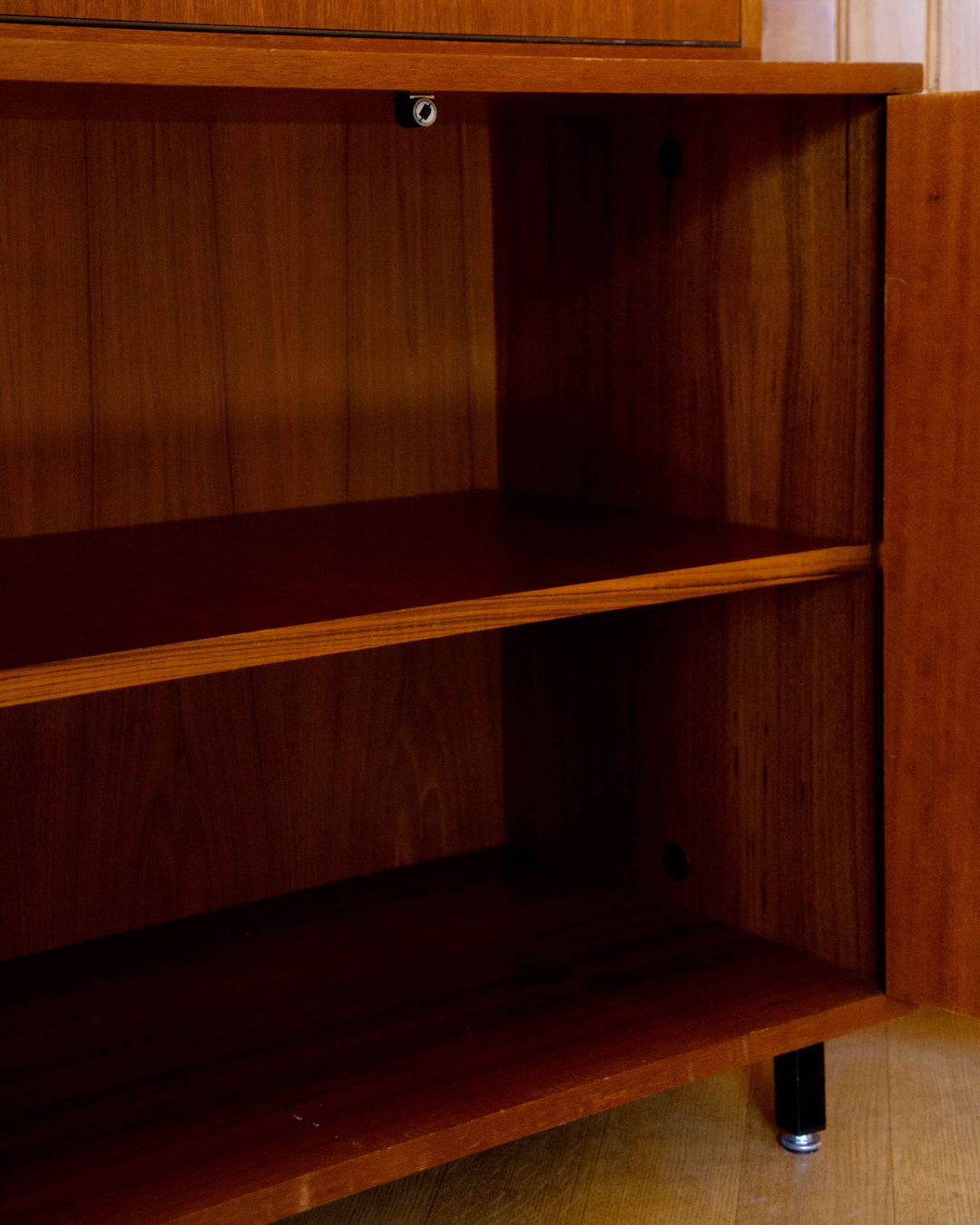 honore-secretaire-vitre-teck-214-10