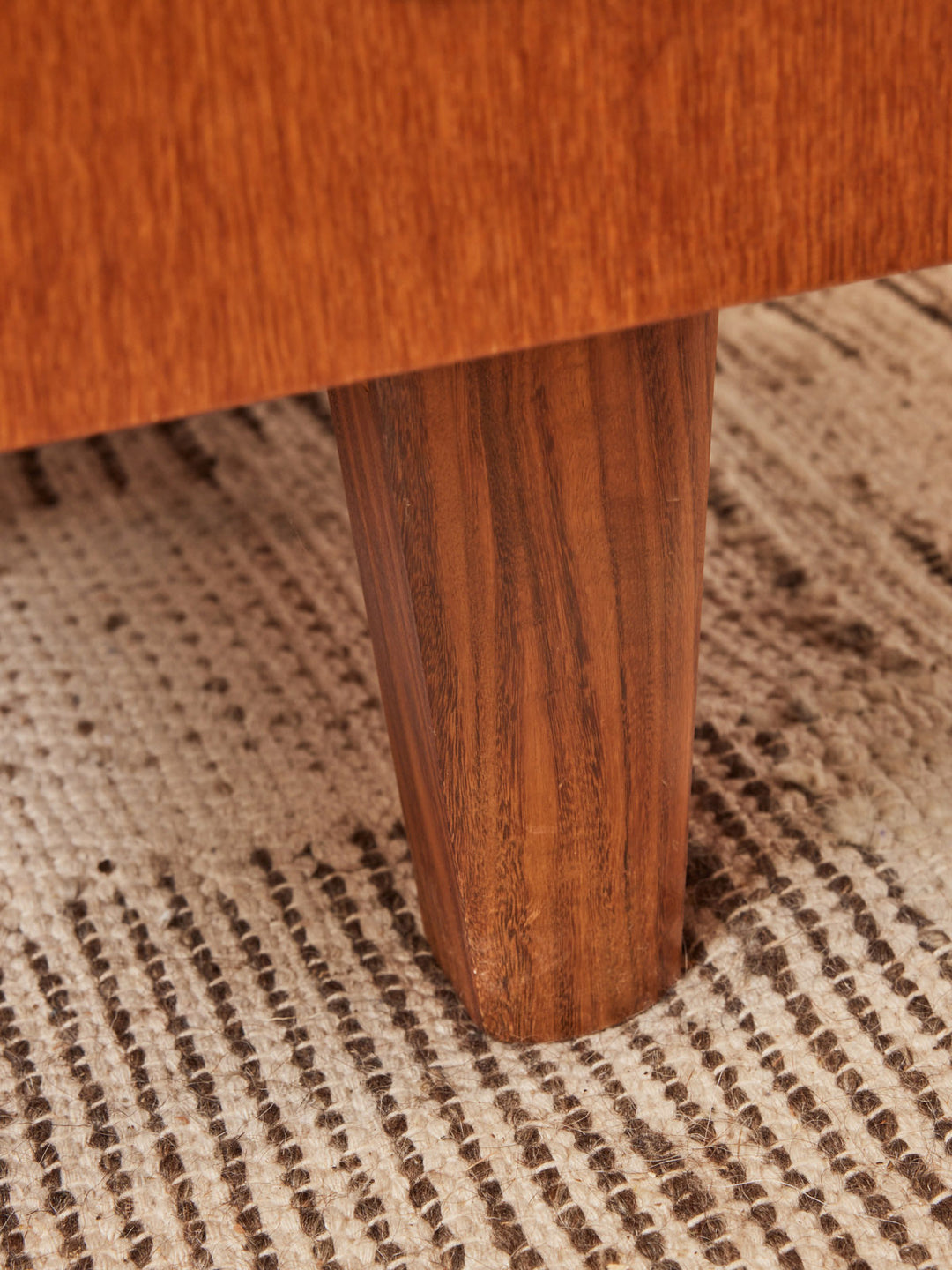 yvan-bureau-bois-482-8