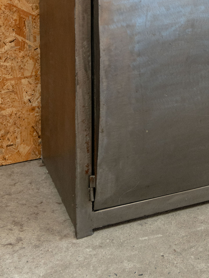 gustave-buffet-metal-602-8