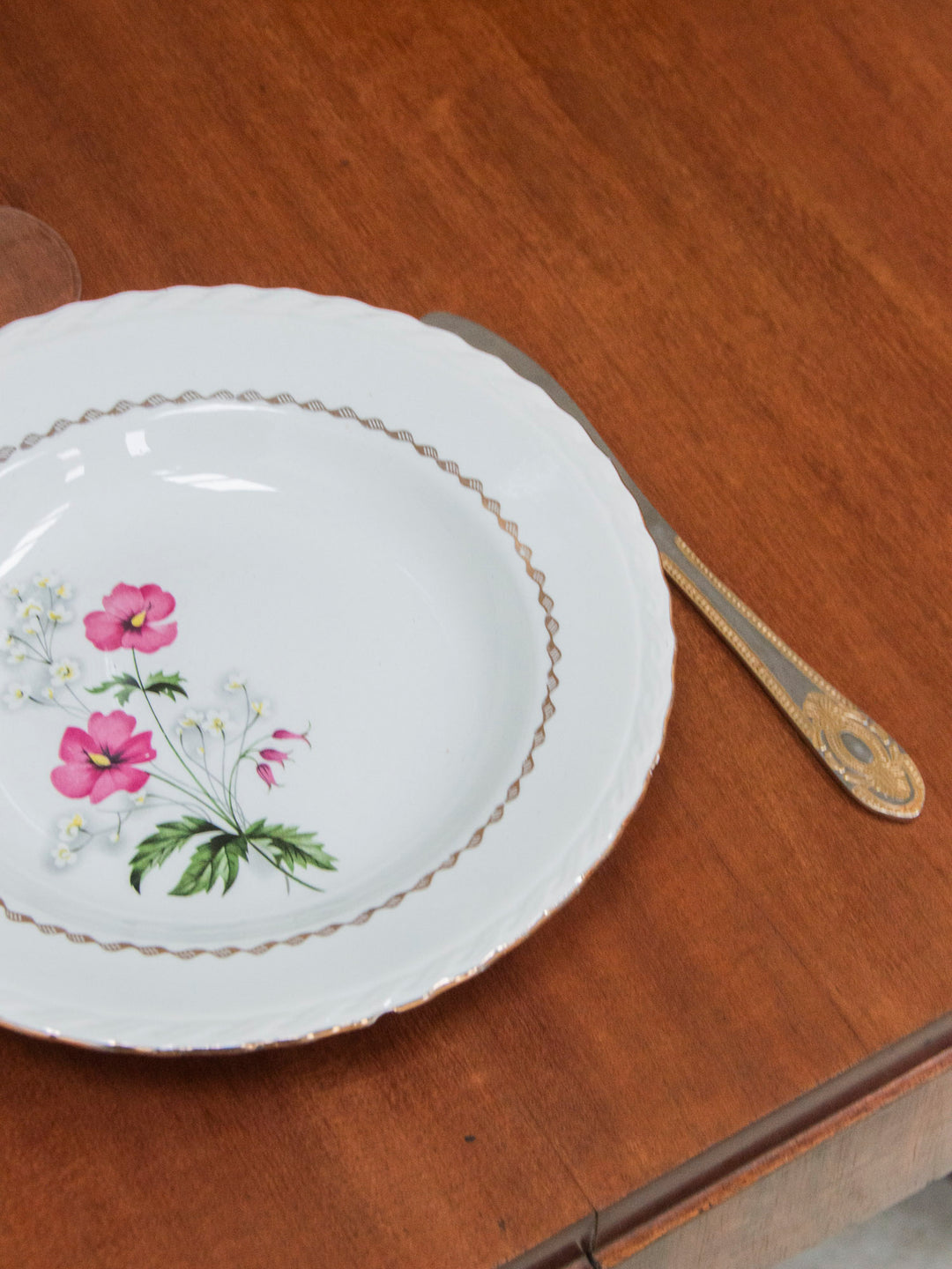 antoinette-assiette-vintage-blanches-211-8