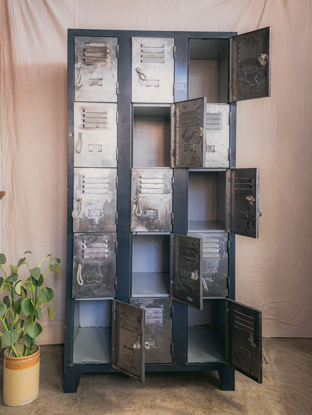 magda-armoire-style-industriel-724-3