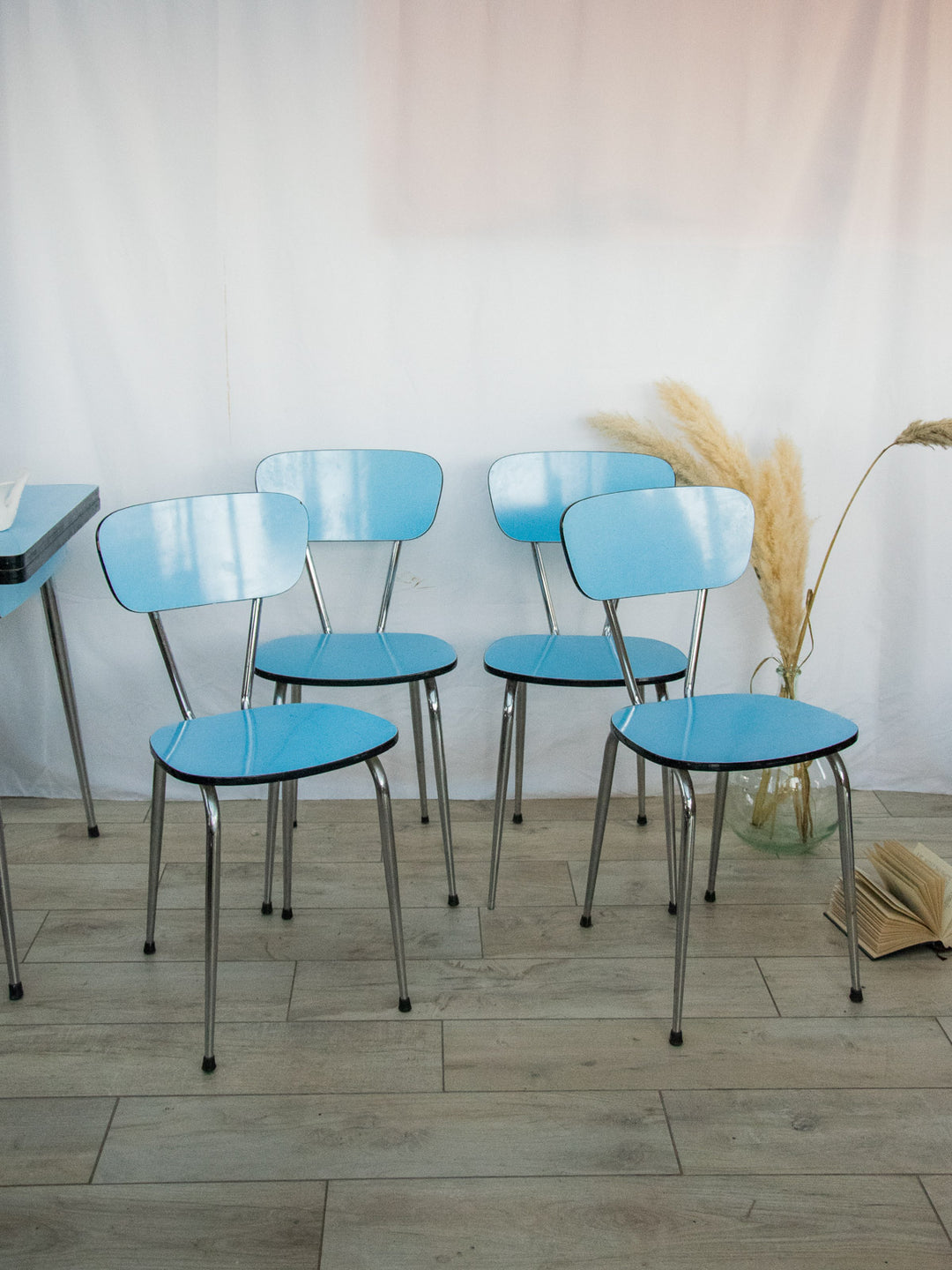 auguste-ensemble-table-et-chaises-formica-9-3