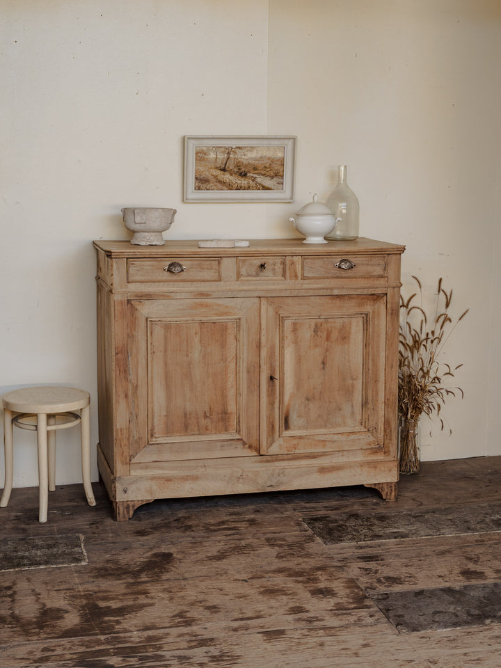 gilbert-buffet-noyer-667-3