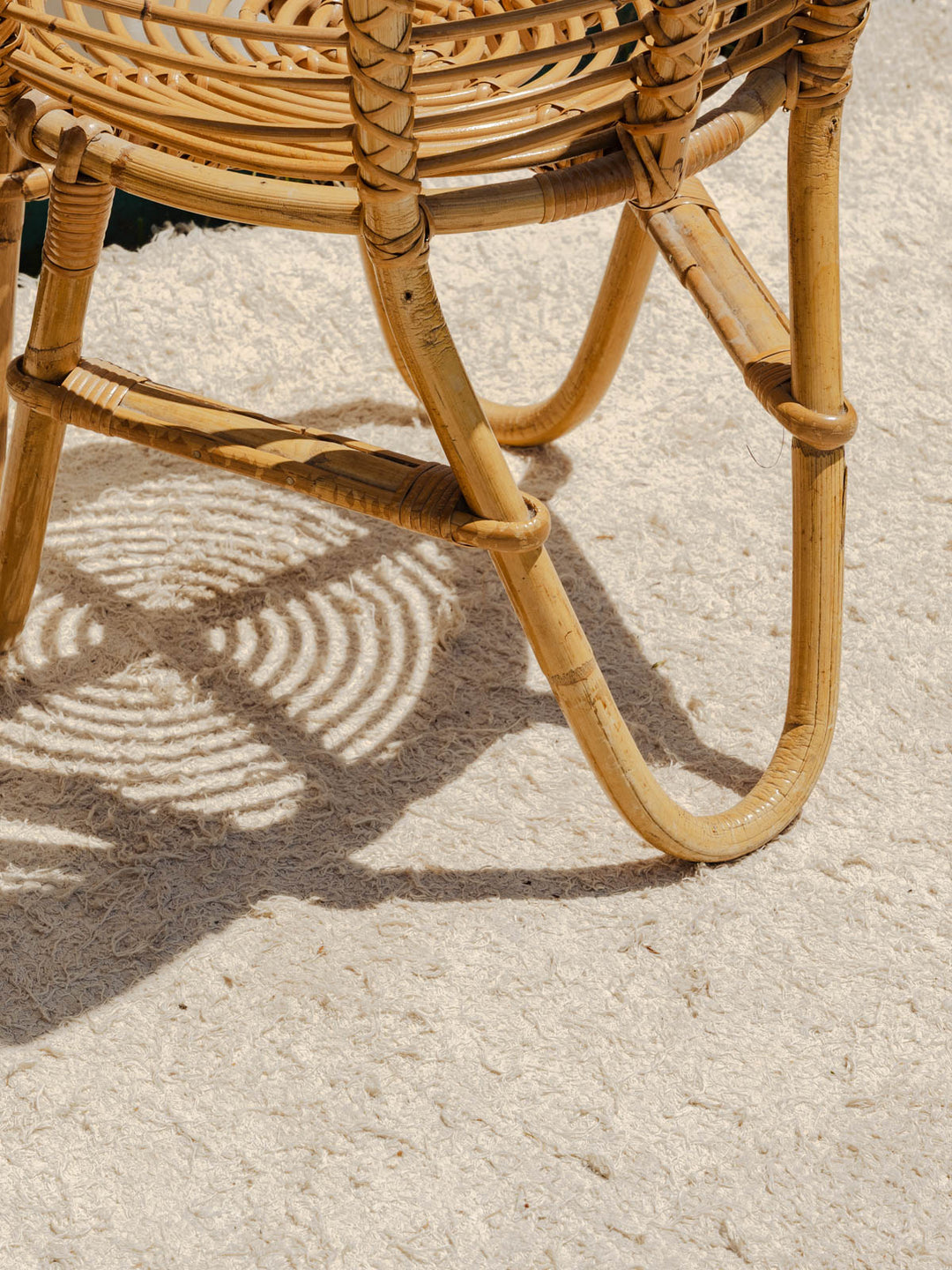 ange-ensemble-table-et-chaises-rotin-24-9