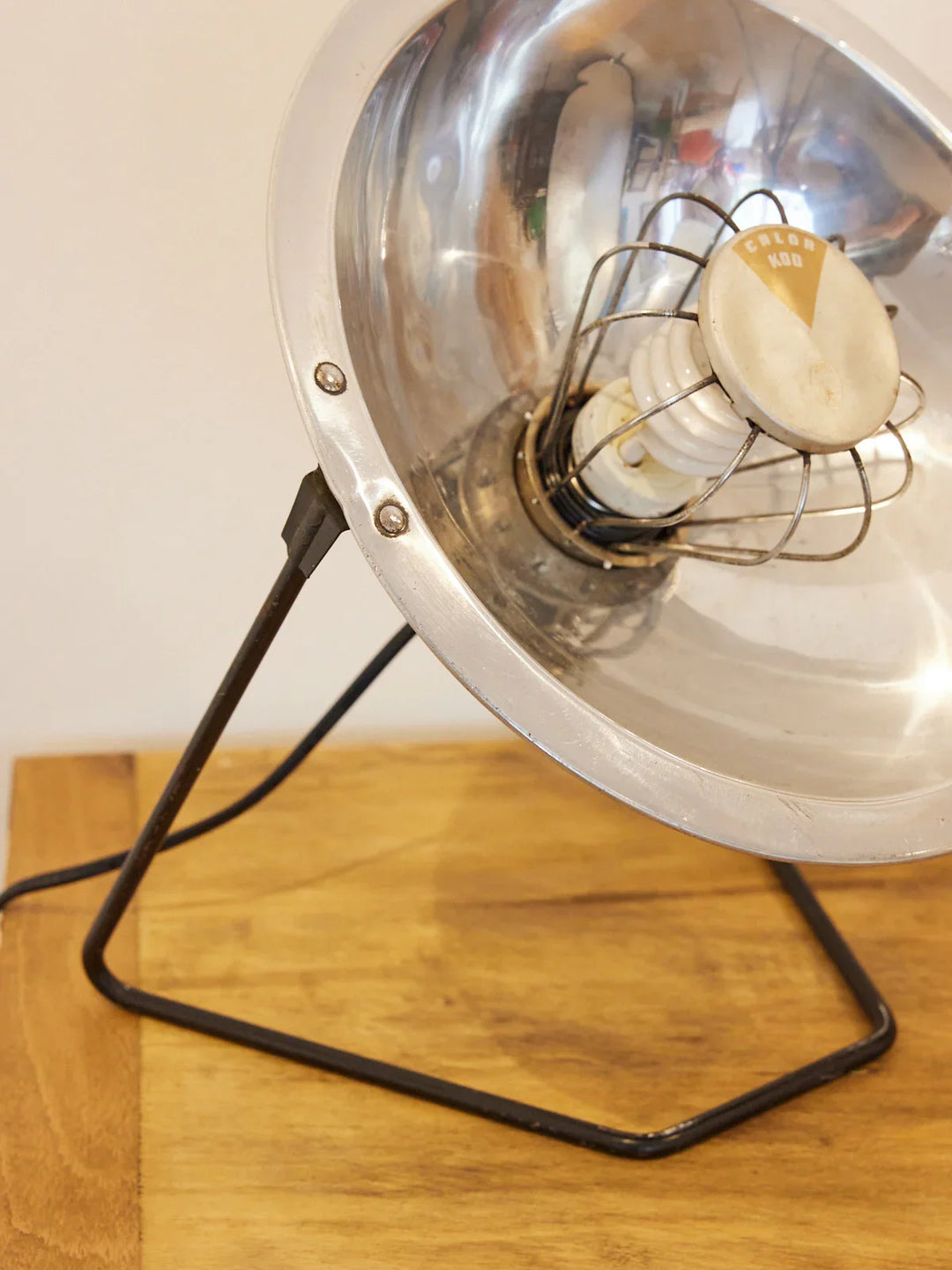 julia-lampe-à-poser-aluminium-722-3