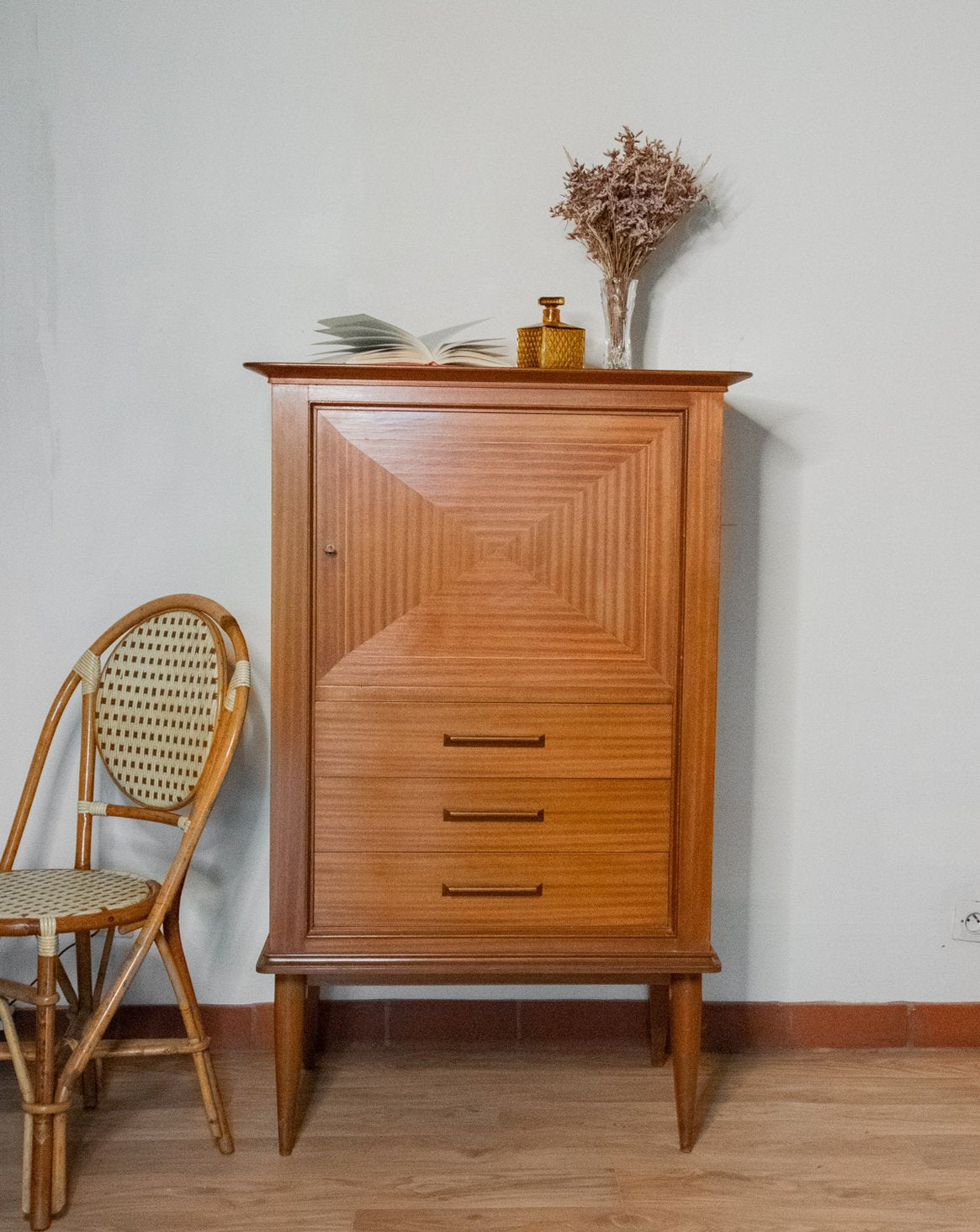Our vintage furniture and second-hand furniture