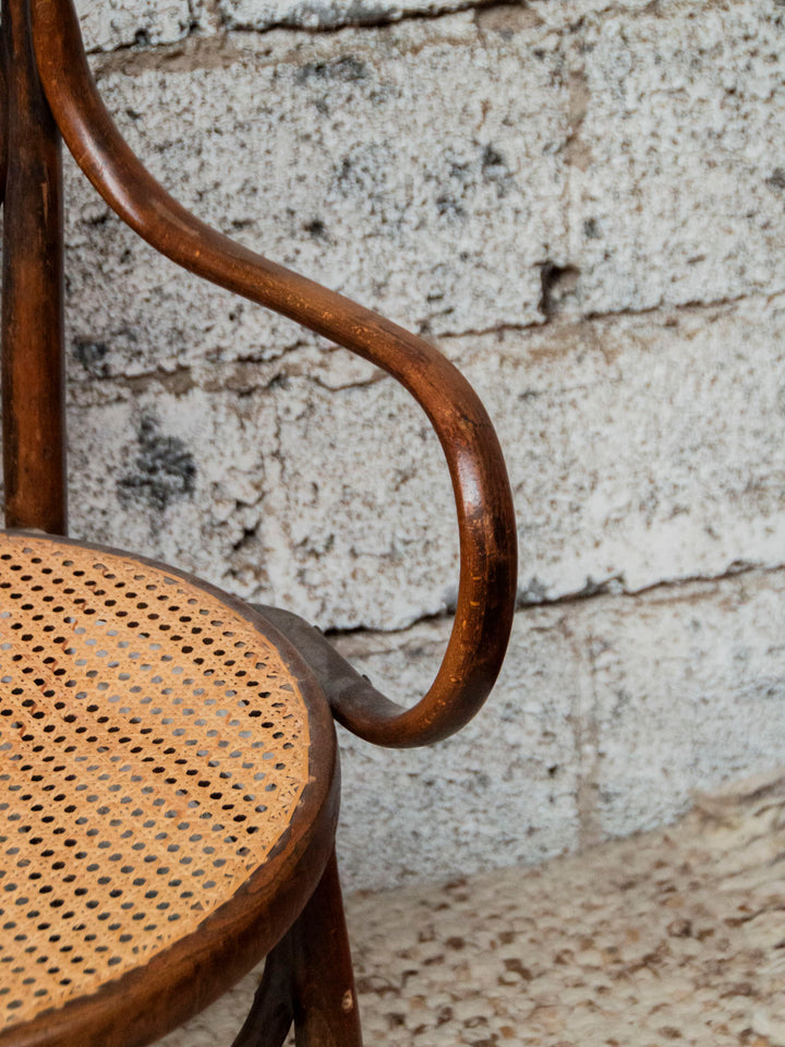 ernest-fauteuil-cannage-589-8