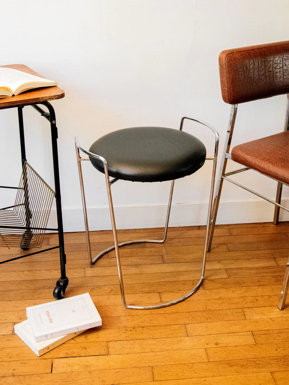 axel-tabouret-simili-cuir-630-2