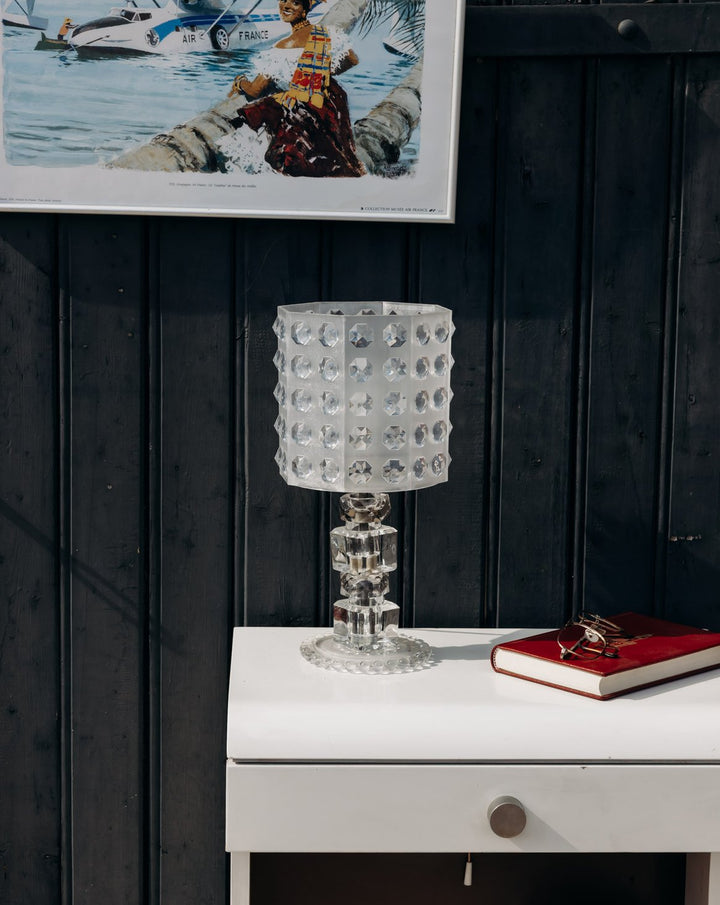 julia-lampe-a-poser-plexiglass-978-1