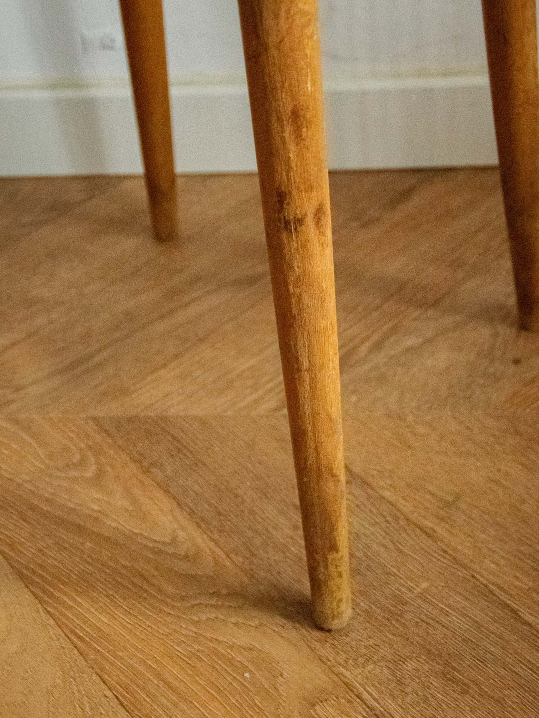 axel-tabouret-bois-592-8