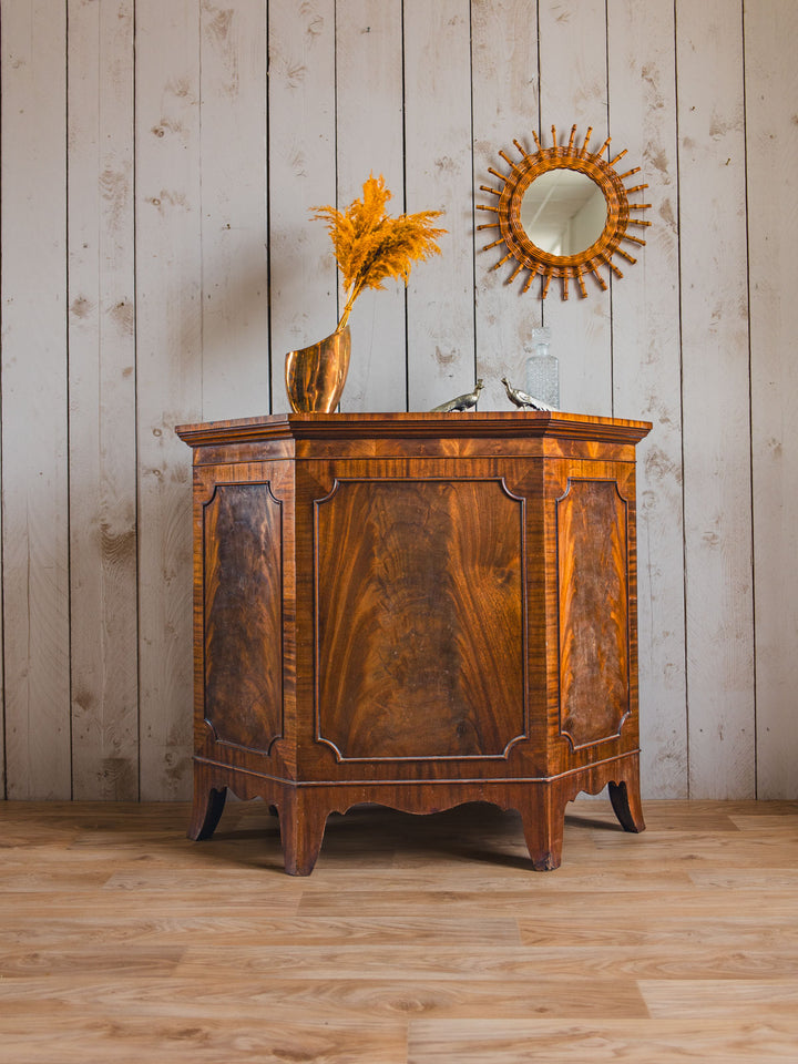 edmond-vase-metal-97-4