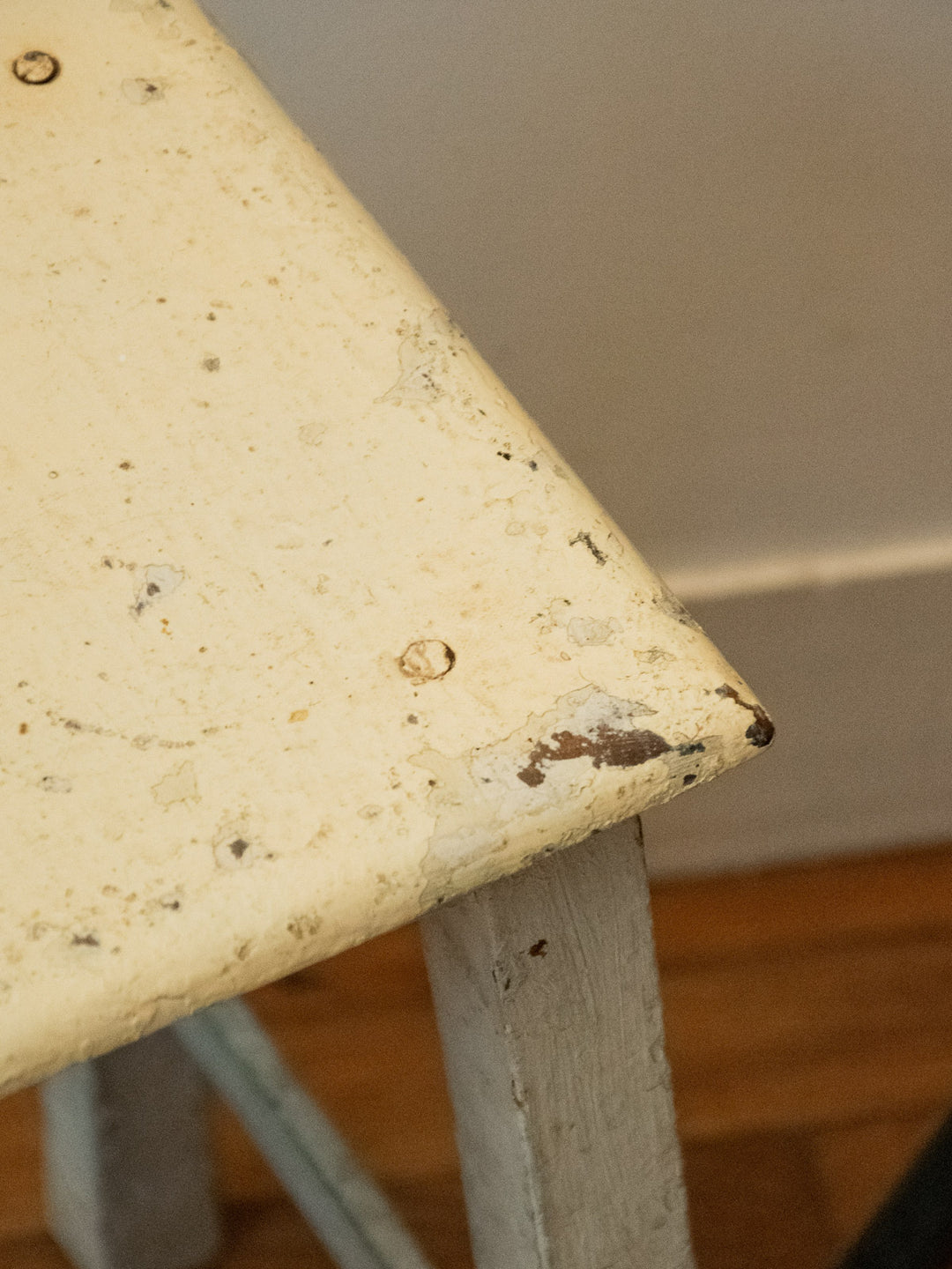 regis-tabouret-bois-739-5