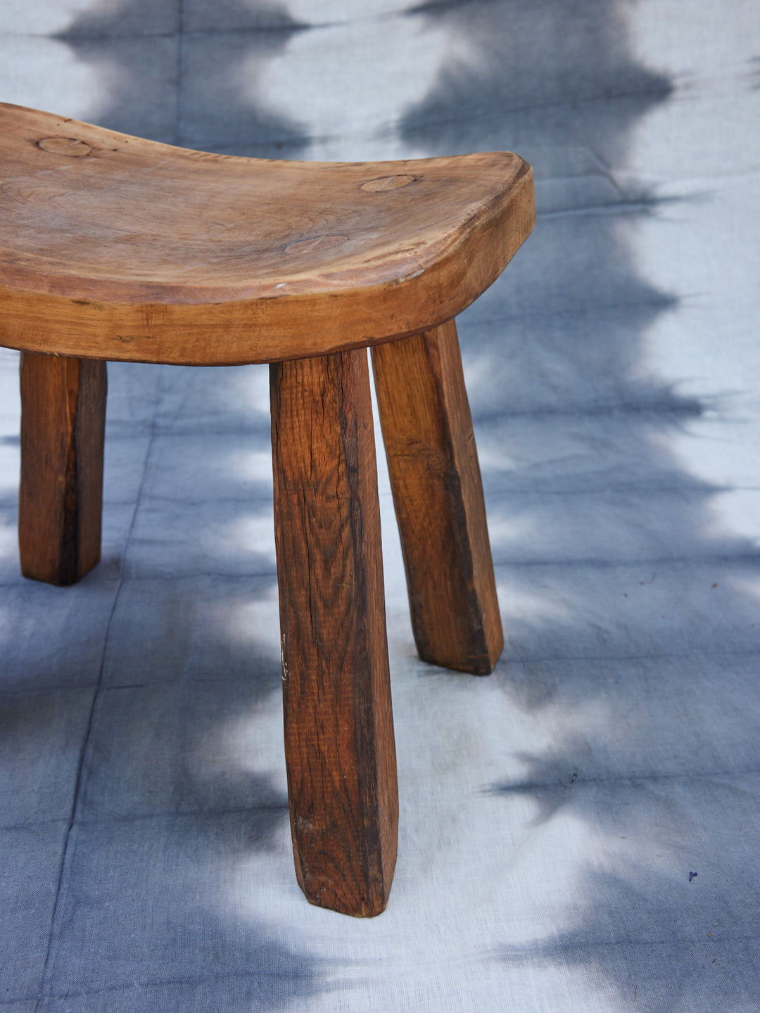 regis-tabouret-bois-brut-1441-3
