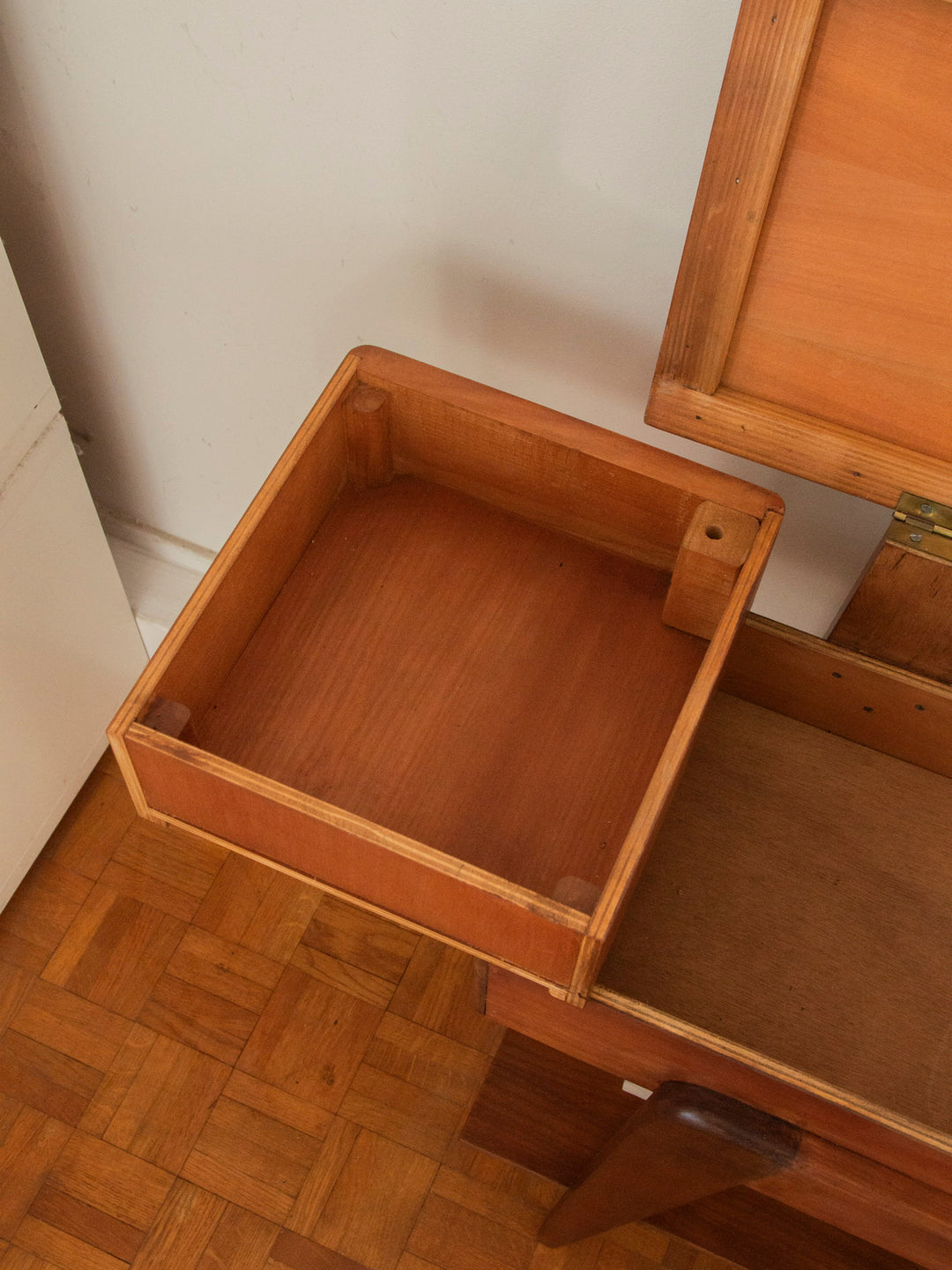 brigitte-travailleuse-bois-140-7