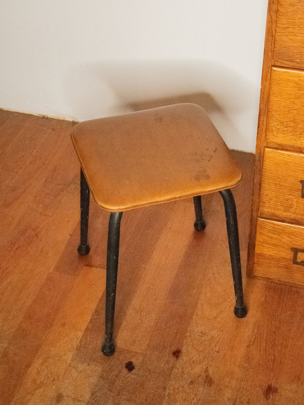 axel-tabouret-metal-545-2