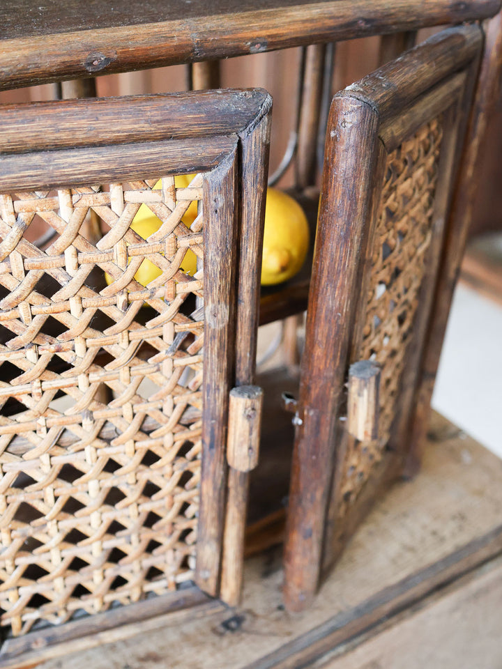 blandine-armoire-bois-rotin-298-9