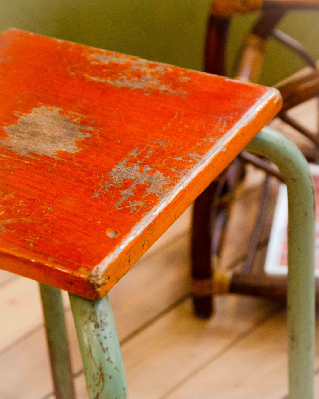 regis-tabouret-metal-1540-4