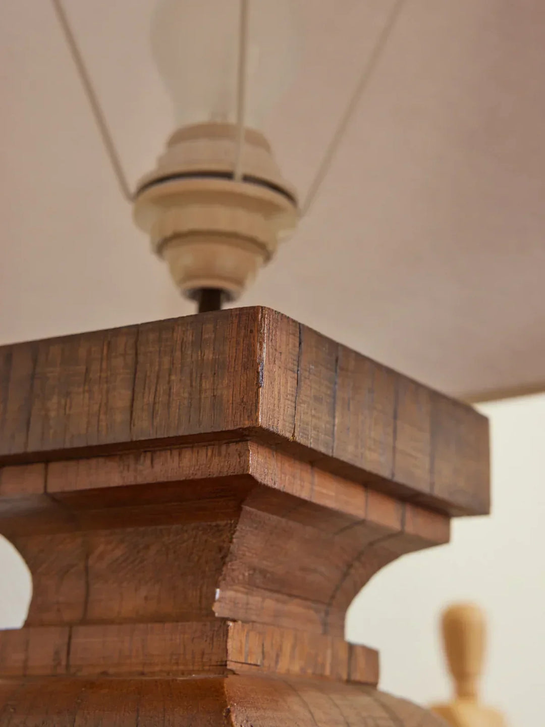 suzanne-lampe-à-poser-bois-500-4