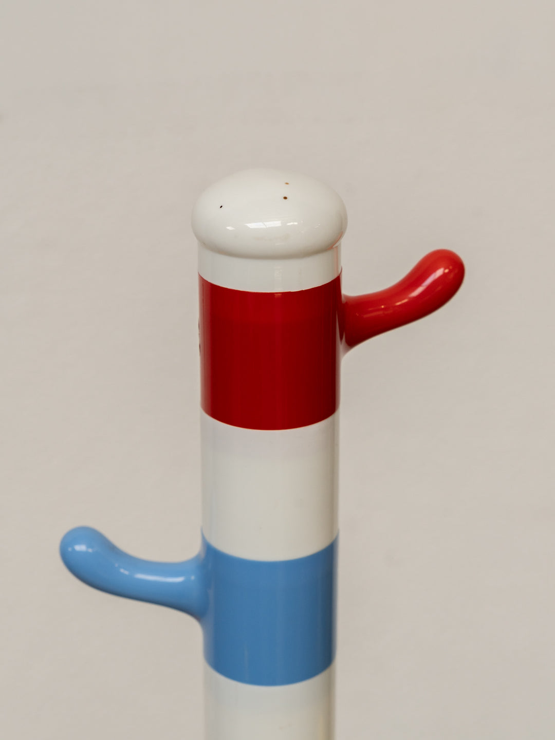 charlie-porte-manteau-plastique-237-7
