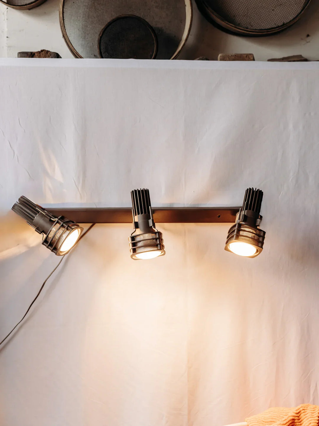 suzette-applique-spot-121-2