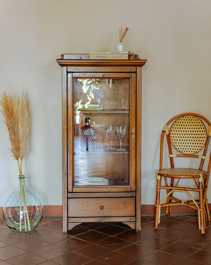 victoria-vitrine-merisier-patiné-1295-1