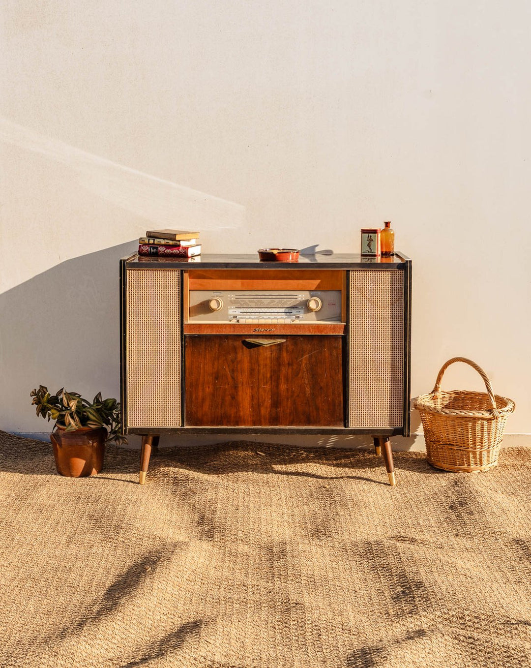 nour-appareil-electrique-vintage-bois-38-1