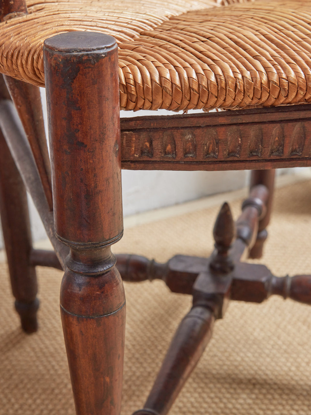 ernest-fauteuil-bois-615-8