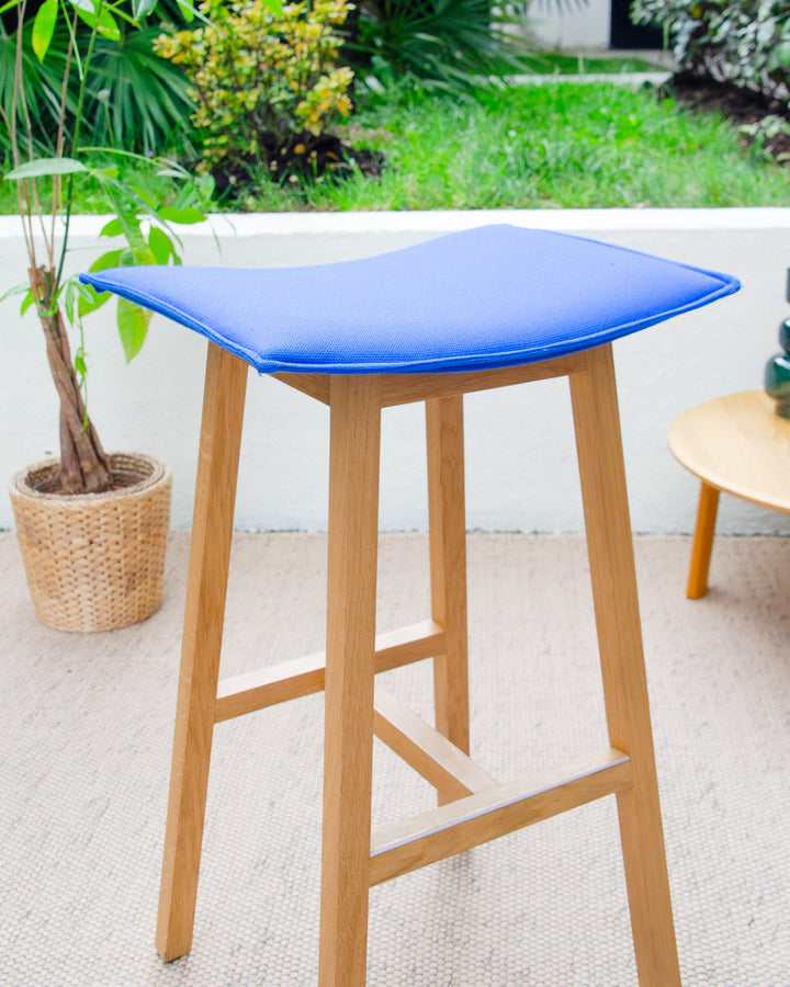 pierre-tabouret-bar-tissu-680-3