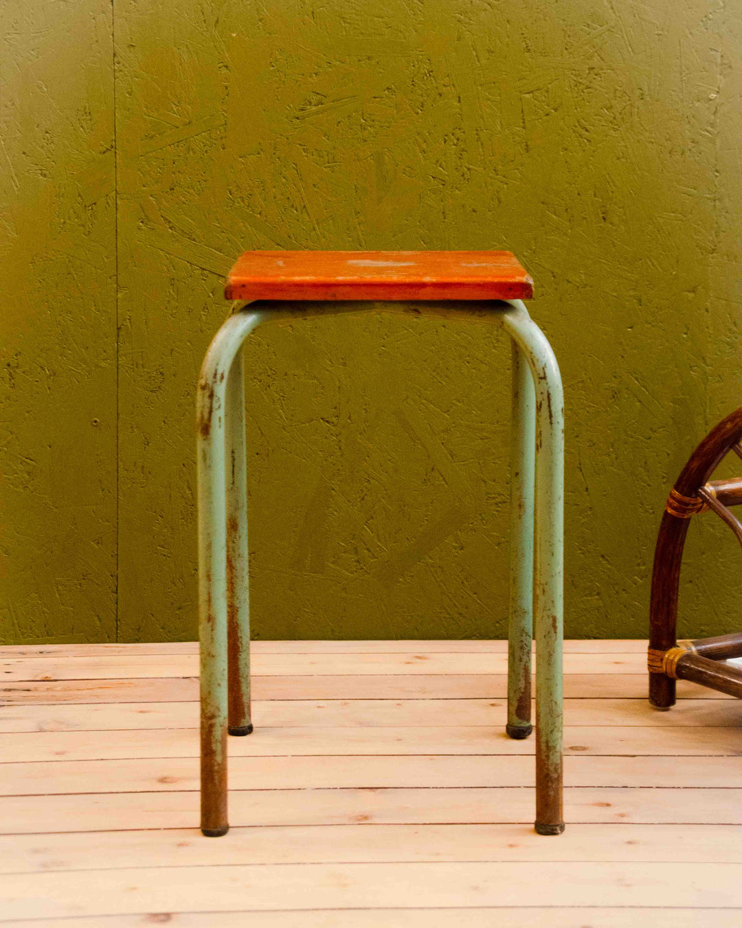 regis-tabouret-metal-1540-5