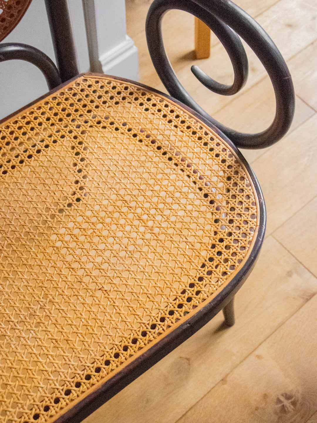 martine-banquette-thonet-43-4