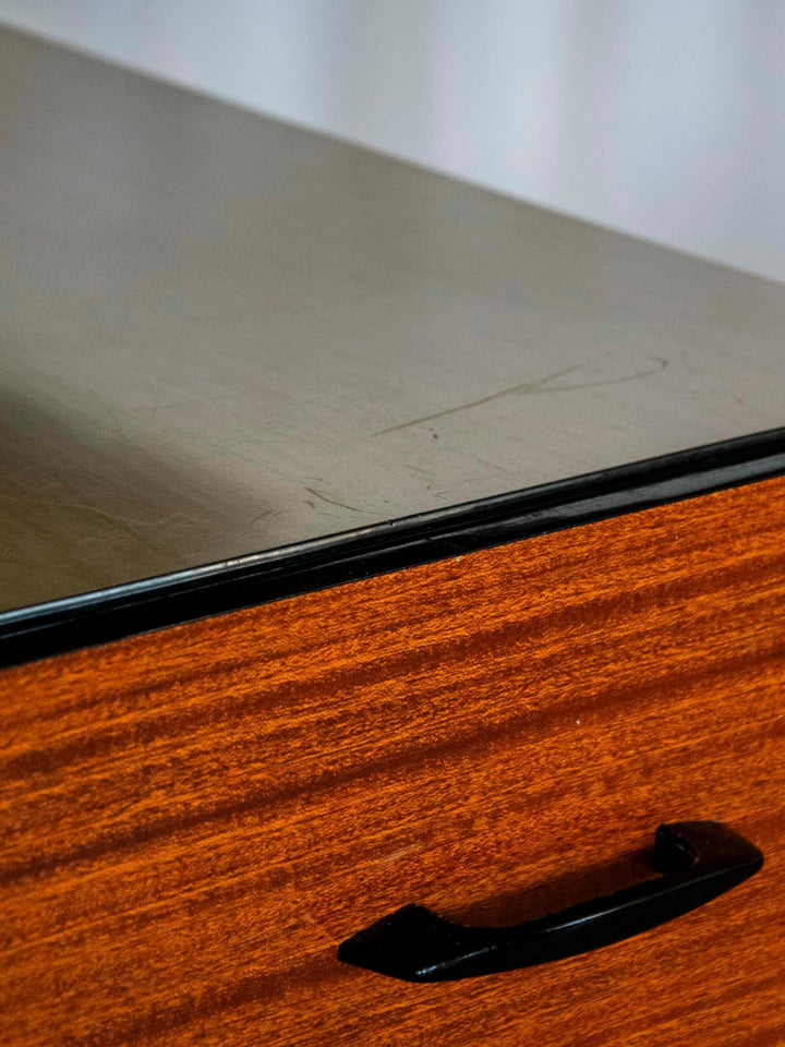 yvan-bureau-formica-522-8