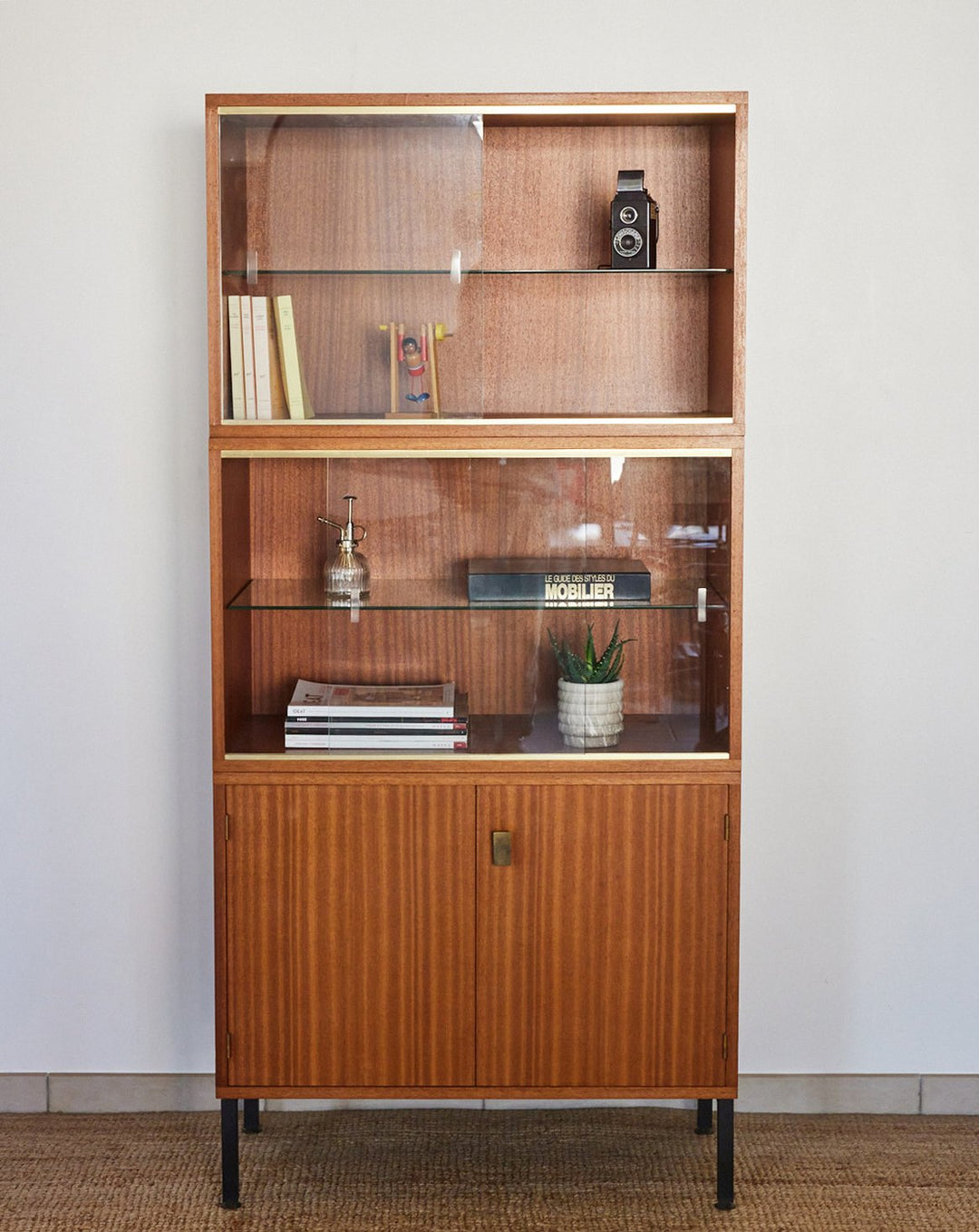 victoria-vitrine-bois-1264-1