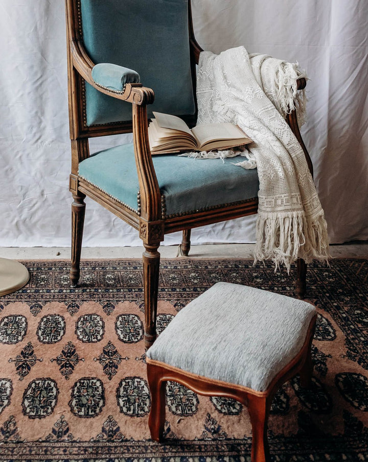 regis-tabouret-repose-pied-717-1