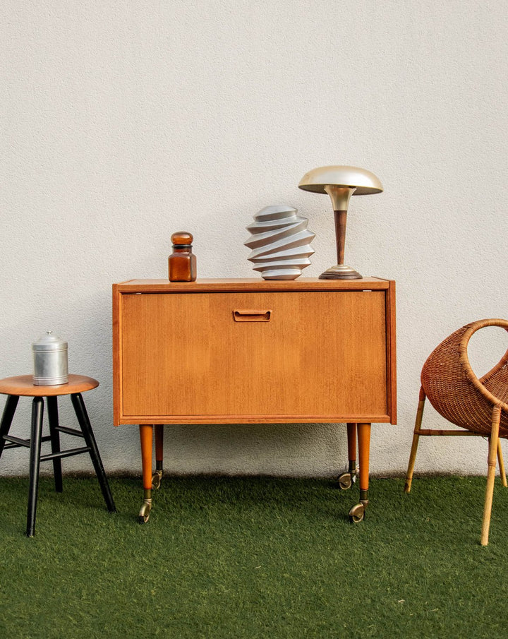 quentin-bar-teck-50-1