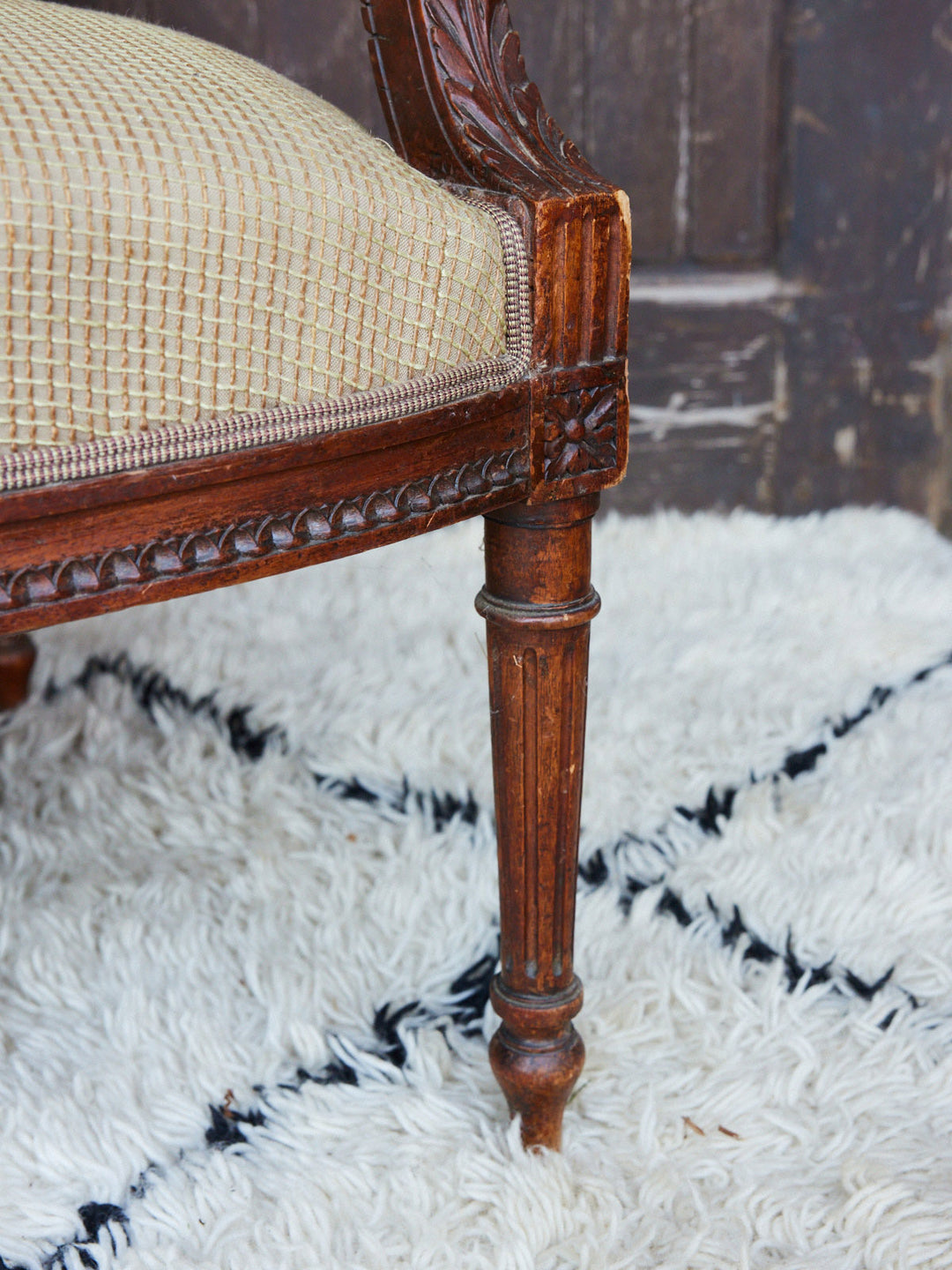 martine-banquette-bois-ancienne-kaki-171-11