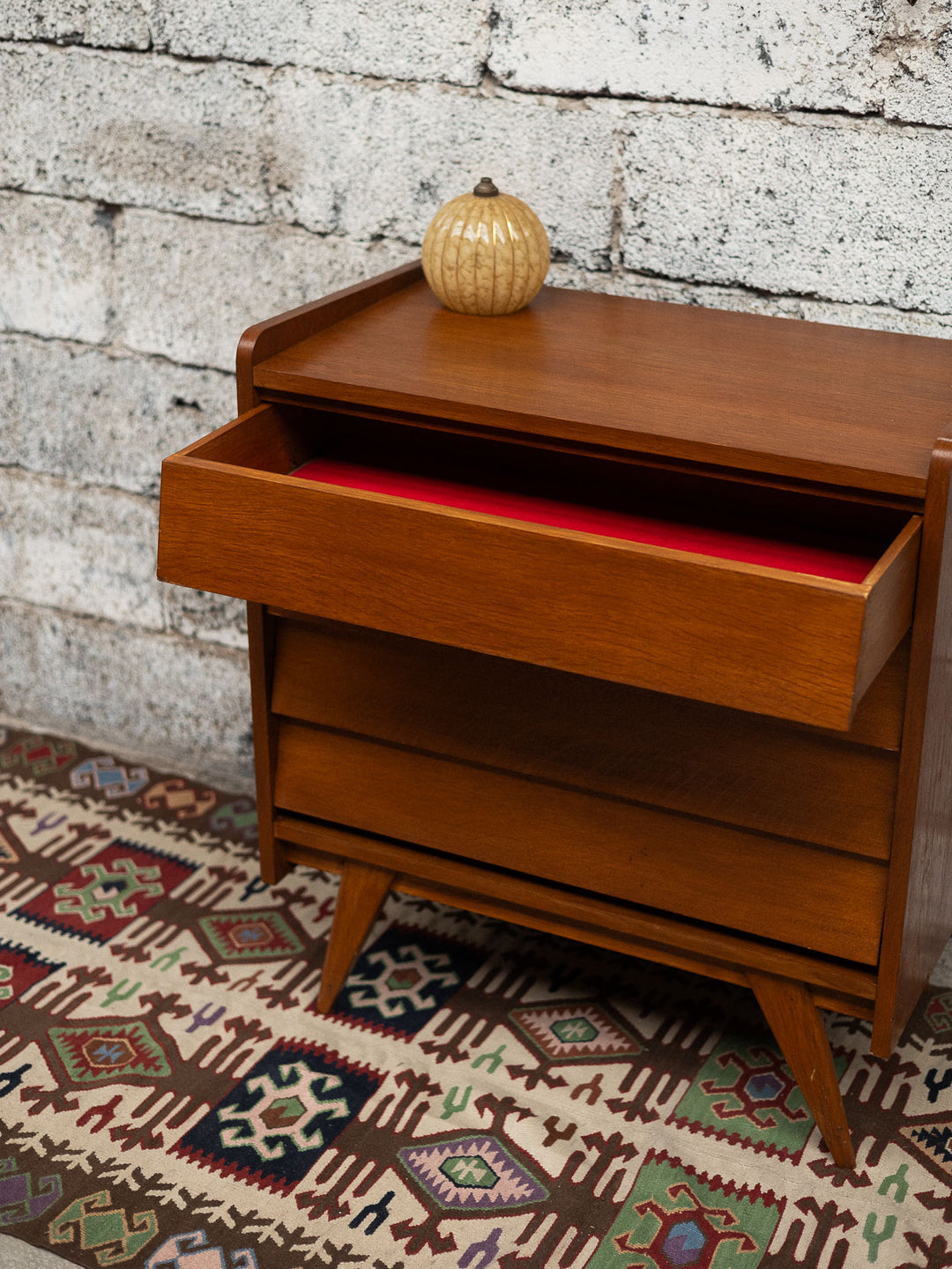 olga-commode-teck-compas-688-4