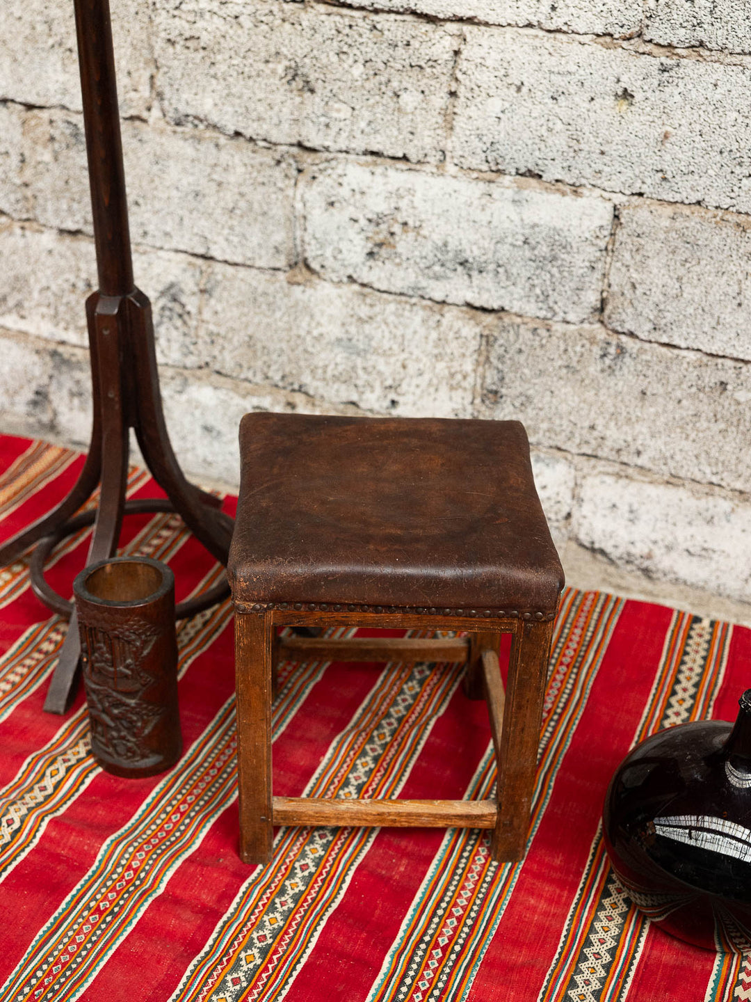 regis-tabouret-bois-1478-3