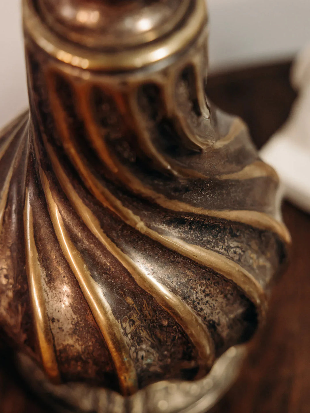 suzanne-lampe-à-poser-laiton-454-4