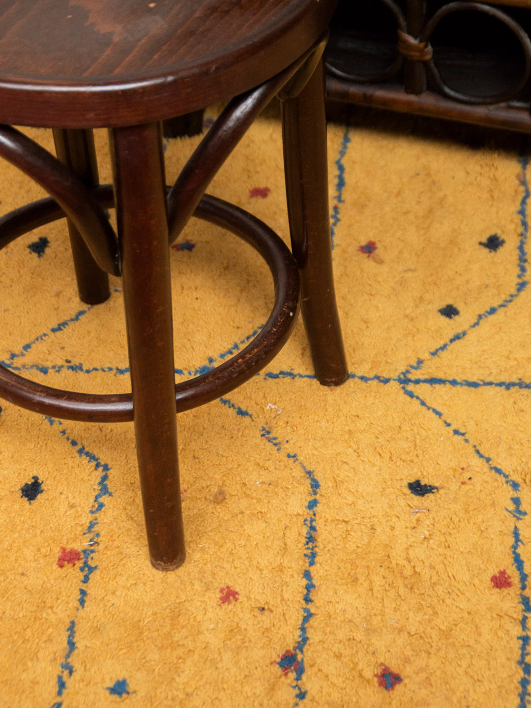 regis-tabouret-bois-904-11